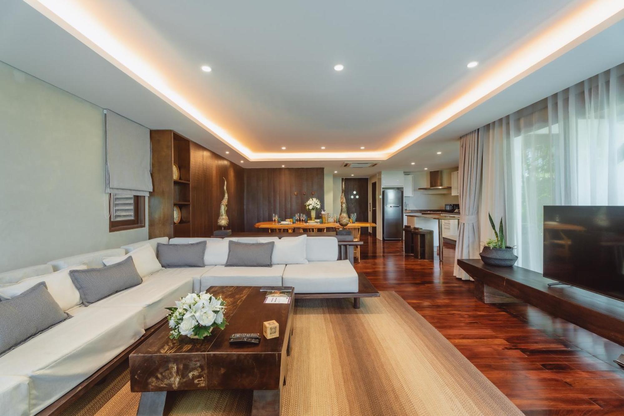 Barcelo Coconut Island, Station touristique Phuket